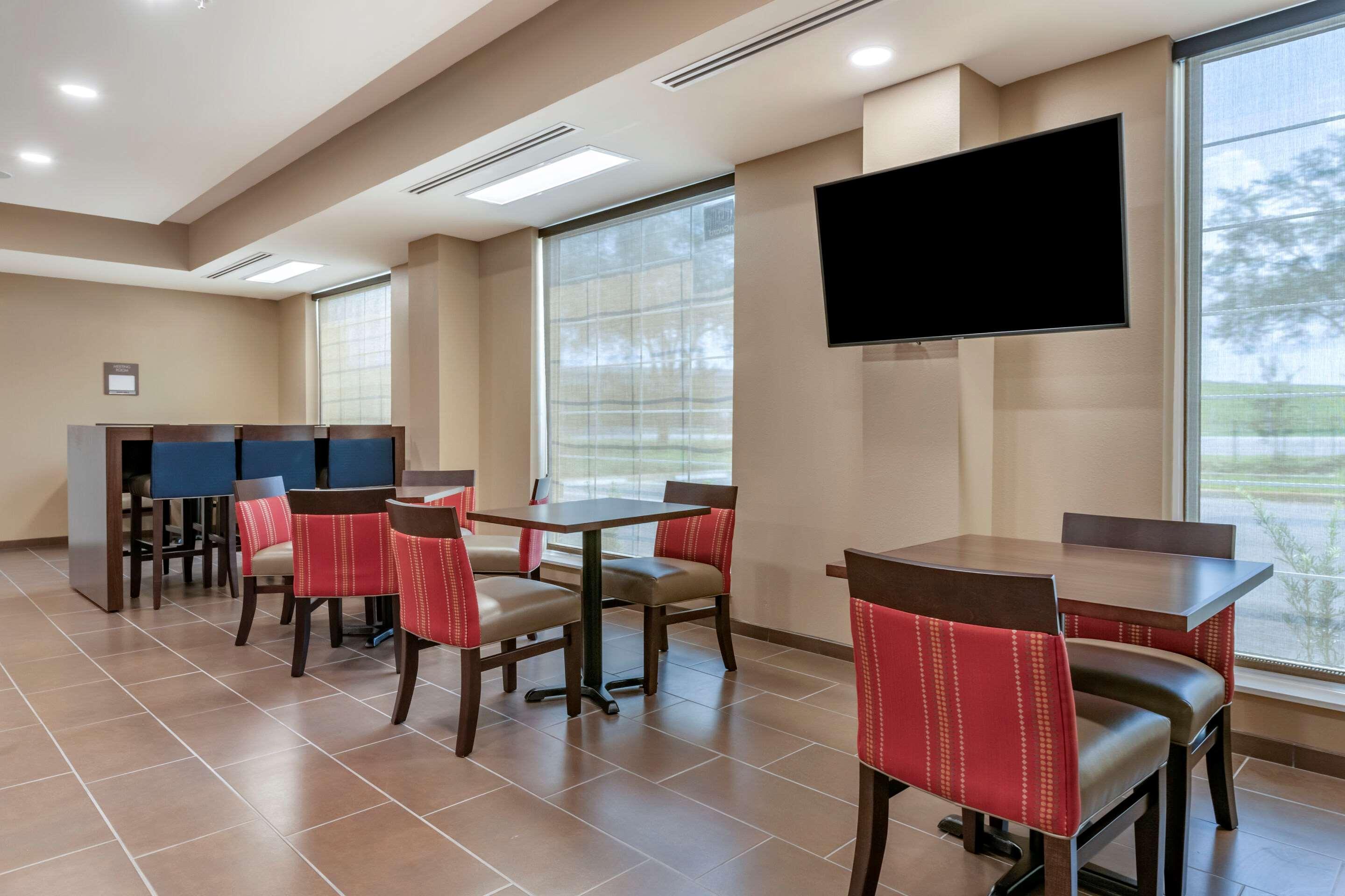 Comfort Suites Daytona Beach-Speedway Екстериор снимка
